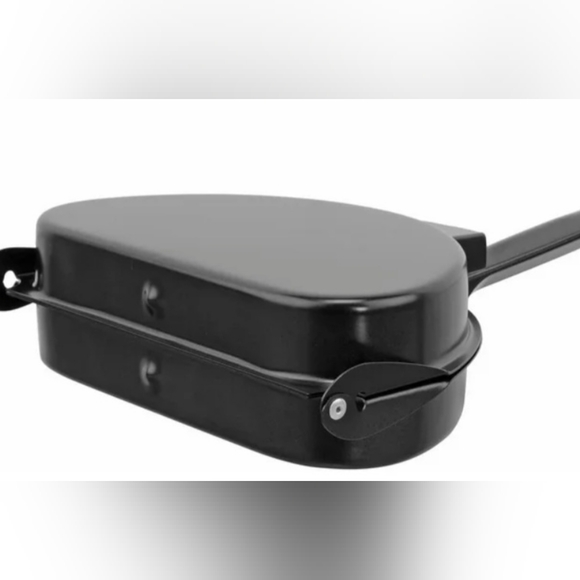 Black Non-Stick Double-Sided Omelet Pan - Picture 2 of 3